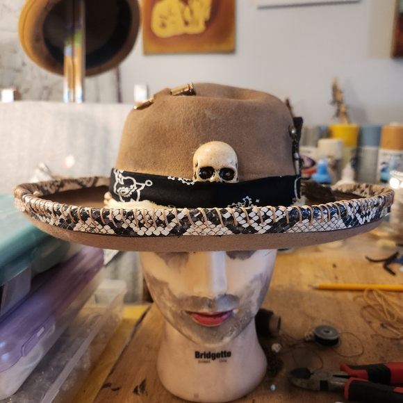 Custom Western Bowler - Picture 5 of 6